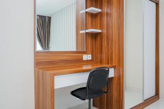 Chic and Strategic Studio Brooklyn Alam Sutera Apartment By Travelio - 5