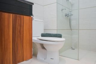 Chic and Strategic Studio Brooklyn Alam Sutera Apartment By Travelio - 1