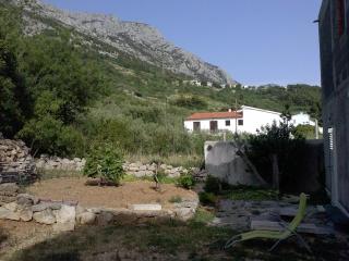 Holiday Home with free parking by the beach - 4