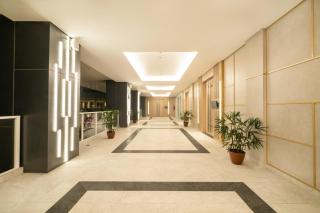 Harris Suites Puri Mansion - 1