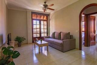 Cozy Family Apartment with 3 bedrooms - 9