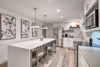 Near Snowbird and Alta Resorts Winter Getaway - 4