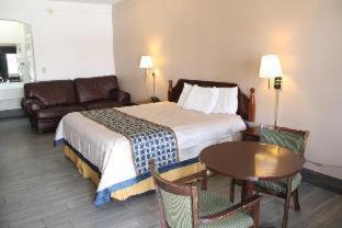 Texas Inn Downtown McAllen - McAllen - 2