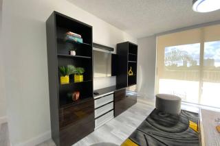 Yacht Club at Aventura 2 Bed 2 bath Luxurius Cozy Brand New 2020 - Aventura - 9
