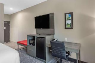Comfort Inn & Suites - Olive Branch - 4