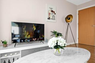 Spacious & Cosy, Netflix, Parking, Colindale Station - 5