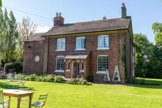 Church Farm Hotel - Wellington - 0