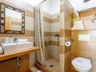Tóth Vendégház és Apartmanház Újfehértó - 1