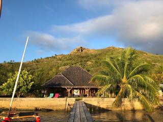 Bora Bora waterfront sunrise villa - 5
