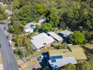 South Passage Beach House by Discover Stradbroke - 9