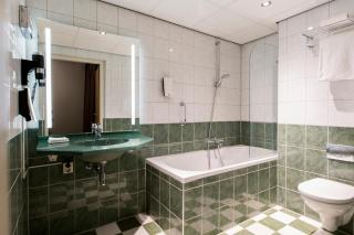 Leonardo Hotel Eindhoven City Center former Crown Hotel - Eindhoven - 4