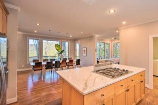 Luxe Big Canoe Resort Home with 3 Decks and Mtn Views! - Jasper - 2