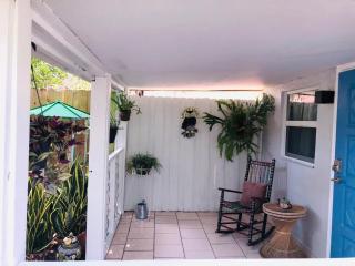 Independent Studio in Little Havana - 3