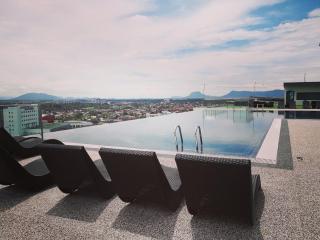 Jeff and Ricky Homestay Kozi Square - 3