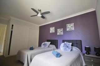 Sandy Toes - Bellara - 2
