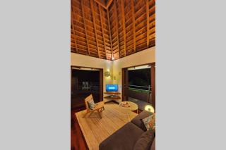 Luxurious Tropical Moorea Villa - Papetoai - 4