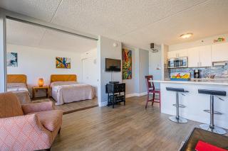 Free Parking, WiFi, AC, Comfy Beds, and Great View - Honolulu - 7