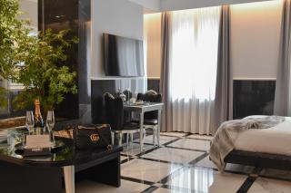 The Unique - Milan - 9