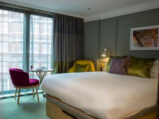 The Guardsman Hotel - 1