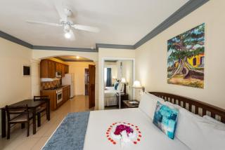 Baker's Suites - Simpson Bay - 1