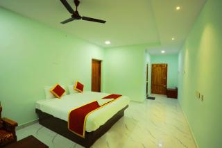 Hotel Rajeswari International - Kanyakumari - 4