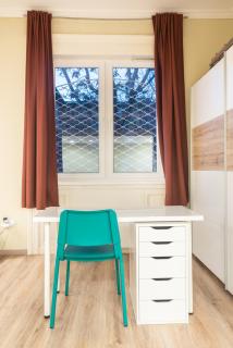 Cozy & Quiet Apartment Near Király Street FREE PARKING, AC, Perfect for 4 Guests! - Budapest - 6