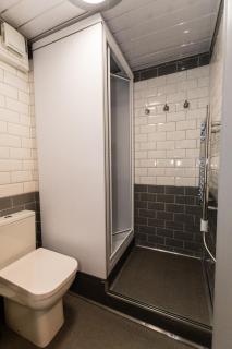 Newton Apartment nr Wigan Hospital - 4
