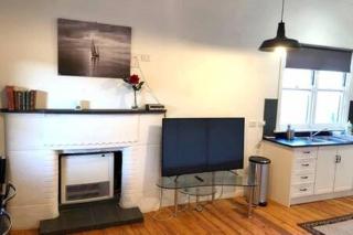 Modern Charming Miners’ Cottage +Free Internet - Broken Hill - 9