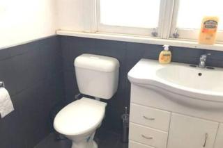Modern Charming Miners’ Cottage +Free Internet - Broken Hill - 5
