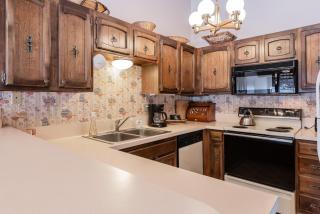 Chateau Blanc #13 - Mammoth Lakes - 3