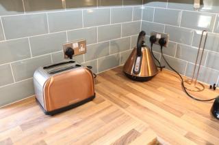 Large 3 bedroom apartment in gated development - Londra - 5