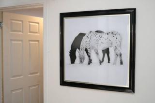 Large 3 bedroom apartment in gated development - 2