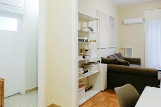 Newly Renovated Athenian Apt with Balcony - Athens - 3