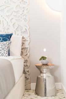 Jasmine - A Renovated Stone Building House - 4