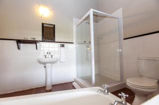 The Habit Guesthouse - Worcester - 2
