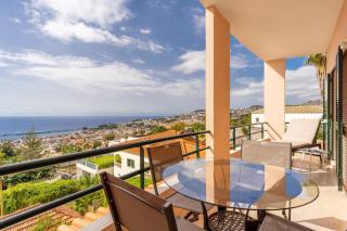 Stylish apartment with balcony and amazing views over Funchal and the sea - Funchal - 9