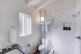 South Lake Chalet Boutique Suites - walk to Heavenly & Lake Tahoe - South Lake Tahoe - 8