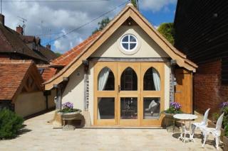 Bramble Bank 'CartShed'-1 Bed Cottage-Sleeps 2 - Henley on Thames - 0