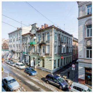 Театральная , 23 2х ком в историческом центре - Lviv - 3
