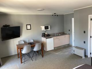 Heritage Highway Motel - 1