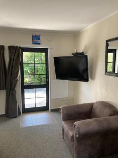 Heritage Highway Motel - 9