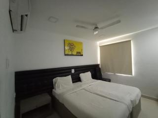La Riviera Suites - Hyderabad - 9