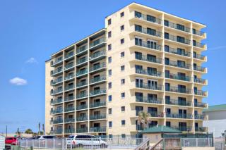 Sunglow Resort Condo Unit #204 - Daytona Beach Shores - 4
