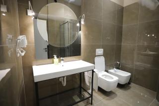 Admiral Hotel - Elbasan - 9