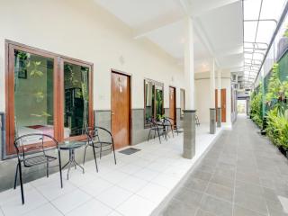 Paradise Inn - Legian - 1