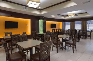 Baymont by Wyndham Victoria - 3
