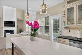 Spectacular Singe-Family Home with Pool & Amenities - Charlotte - 1