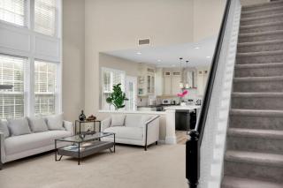 Spectacular Singe-Family Home with Pool & Amenities - Charlotte - 5