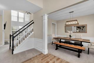 Spectacular Singe-Family Home with Pool & Amenities - 4