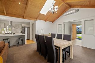 Roys Bay Lodge - Wanaka Holiday Home - Wanaka - 5